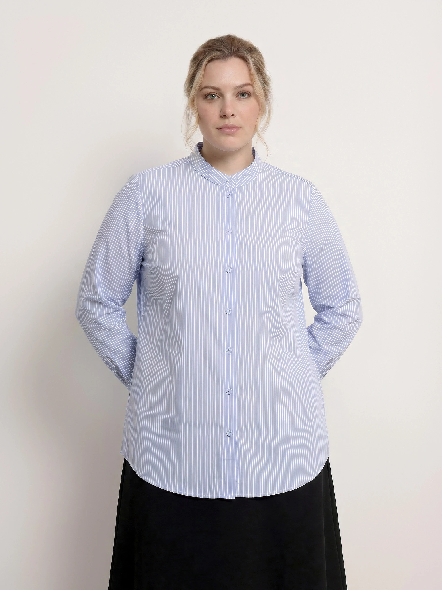 Блуза с бантом в полоску голубого цвета из вискозы